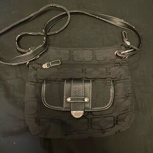 4/$20 | Shoulder or cross body black purse bag with adjustable strap